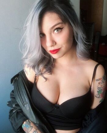 Full leaked Ella edwards/ private onlyfans photo
