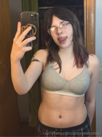 Full leaked Abbyrosecomet private onlyfans photo
