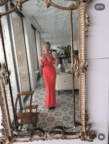Full leaked Actuallyyhelen private onlyfans photo