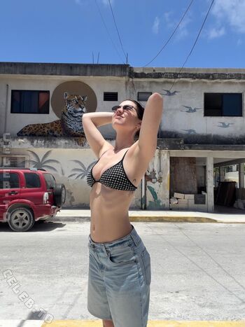 Full leaked Adelaide kane page private onlyfans photo