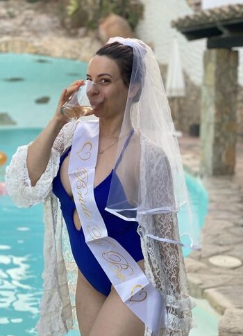 Full leaked Adeline chetail page private onlyfans photo