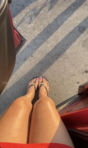 Full leaked Adriannaledesma private onlyfans photo