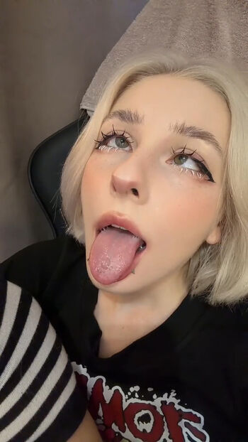 Full leaked Ahegao page private onlyfans photo