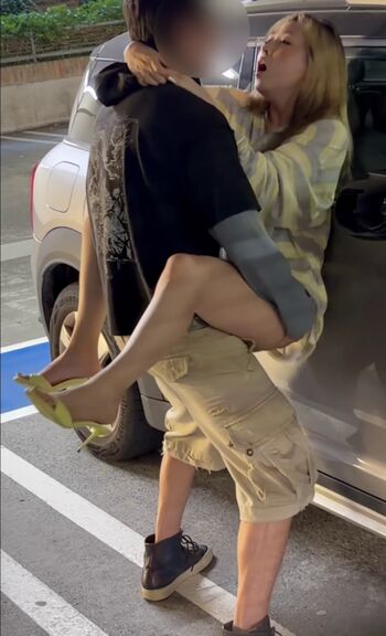 Full leaked Aheyanlz  page private onlyfans photo