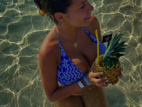 Full leaked Albaagdiazz page private onlyfans photo