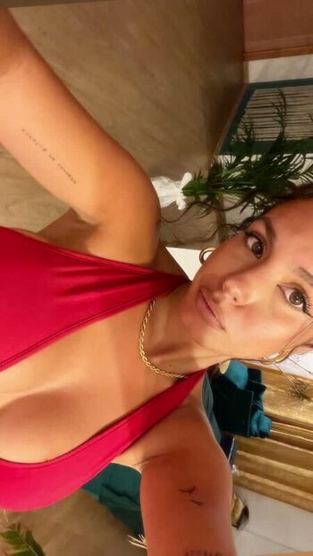 Full leaked Albaagdiazz private onlyfans photo