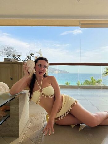 Full leaked Ale ivanova page private onlyfans photo