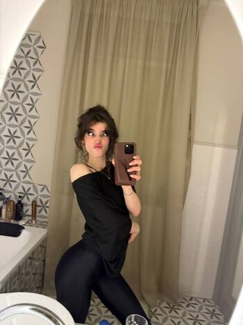 Full leaked Ale kost page private onlyfans photo