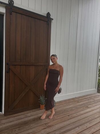Full leaked Aleaarose private onlyfans photo