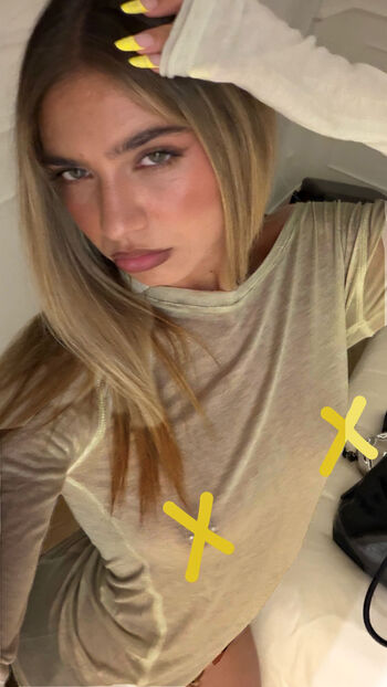 Full leaked Alessia lanza page private onlyfans photo