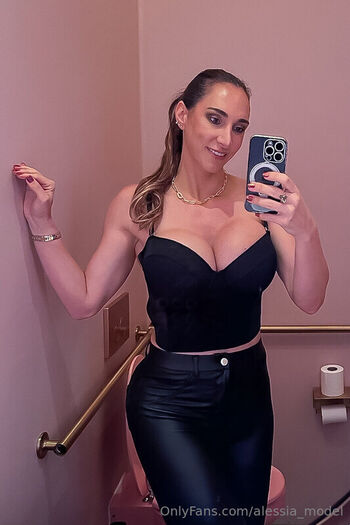 Full leaked Alessia model page private onlyfans photo