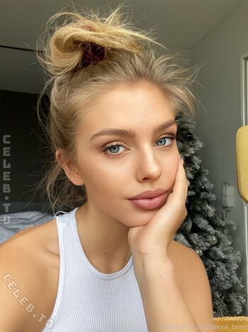 Full leaked Alexa breit  page private onlyfans photo