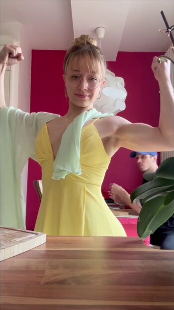 Full leaked Aline dessine page private onlyfans photo
