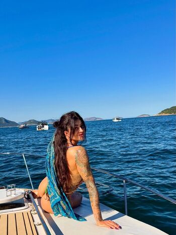 Full leaked Aline riscado page private onlyfans photo