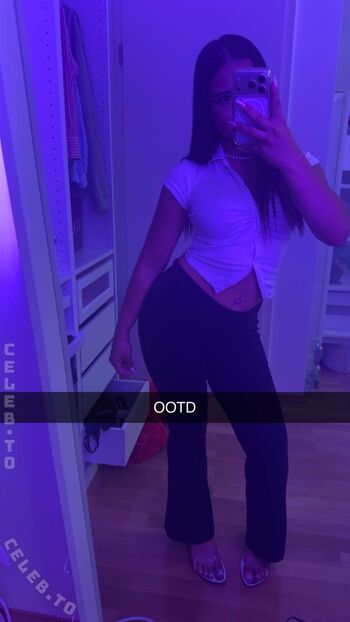 Full leaked Almahalt private onlyfans photo
