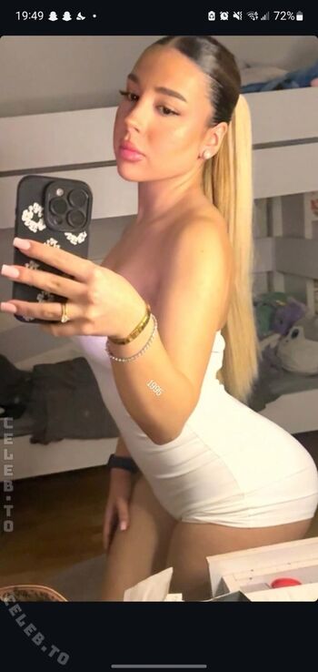 Full leaked Almahalt private onlyfans photo