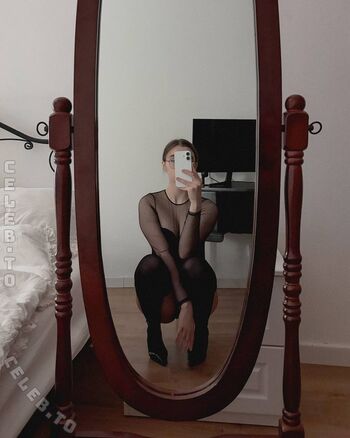 Full leaked Alotropp private onlyfans photo