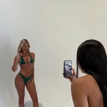 Full leaked Alyssarosebon private onlyfans photo