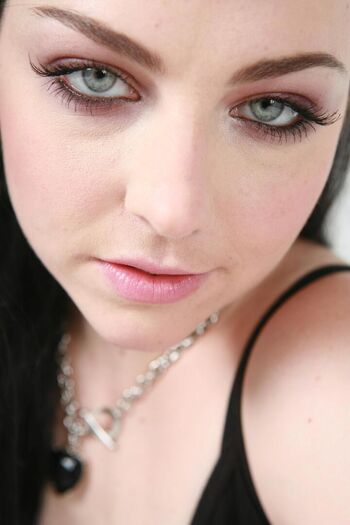 Full leaked Amy lee page private onlyfans photo