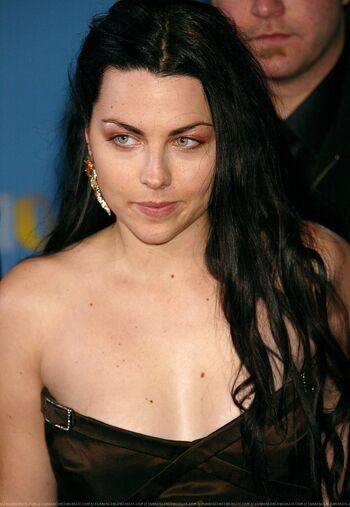 Full leaked Amy lee page private onlyfans photo
