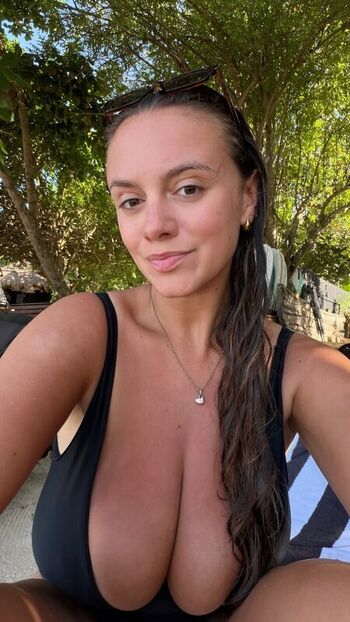 Full leaked Amy quesada getgood page private onlyfans photo