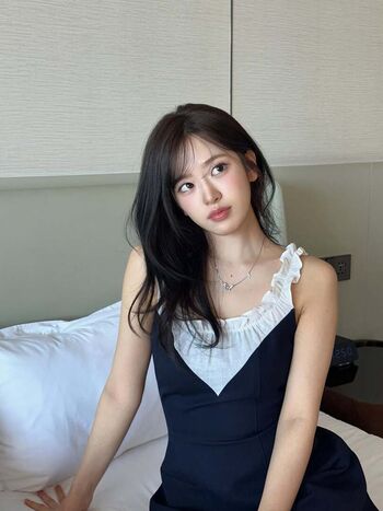 Full leaked An yujin page private onlyfans photo