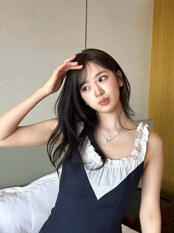 Full leaked An yujin page private onlyfans photo