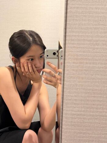 Full leaked An yujin page private onlyfans photo