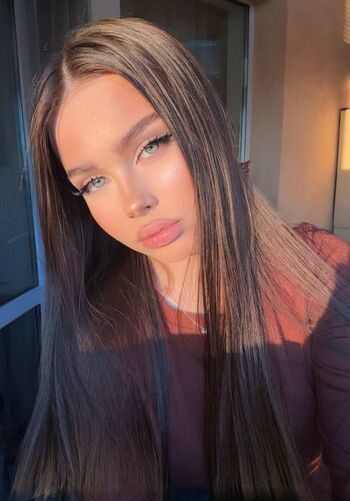 Full leaked Aneylyverst private onlyfans photo
