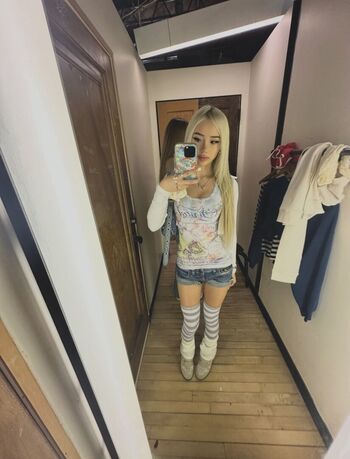 Full leaked Angmaire private onlyfans photo