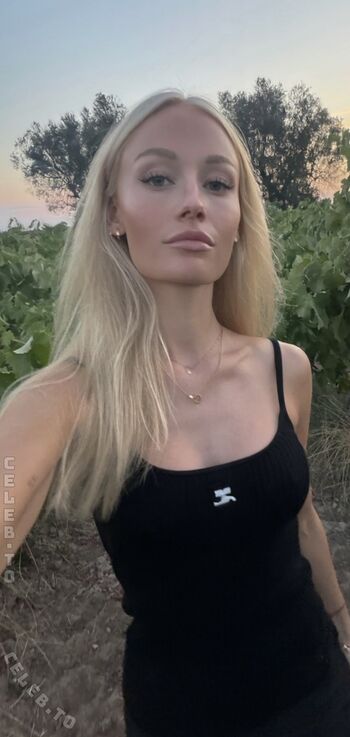 Full leaked Annaauroraegger page private onlyfans photo