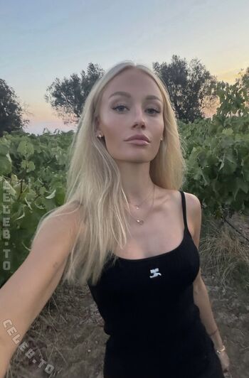Full leaked Annaauroraegger private onlyfans photo
