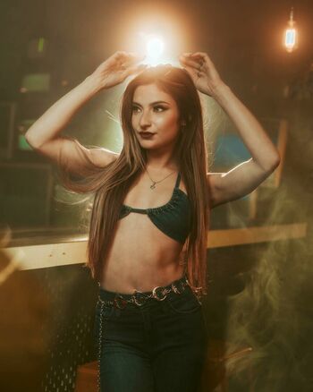 Full leaked Annie poletick page private onlyfans photo