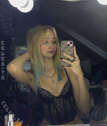 Full leaked Annvlkt private onlyfans photo