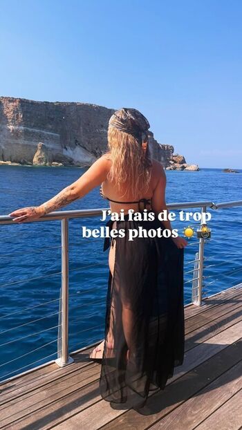 Full leaked Areliann private onlyfans photo