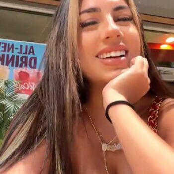 Full leaked Arianamarialee private onlyfans photo