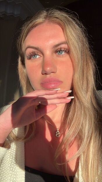 Full leaked Arianaparkerr private onlyfans photo