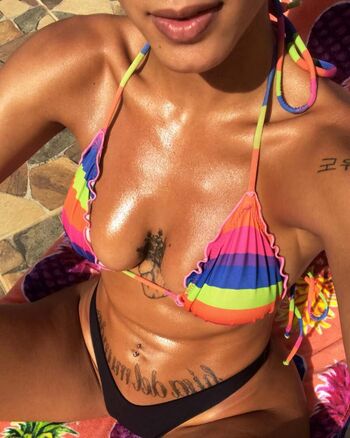 Full leaked Arianelcrd page private onlyfans photo