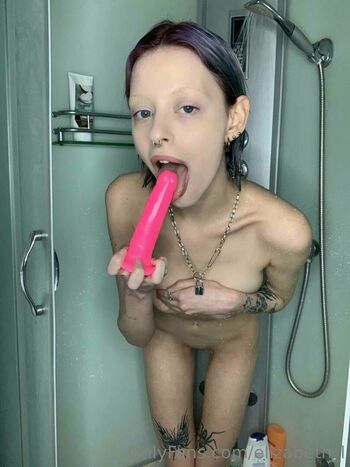 Full leaked Arielmurrr private onlyfans photo