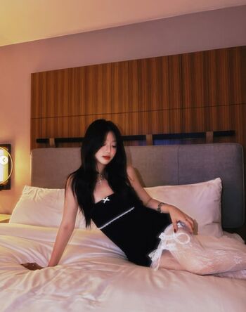 Full leaked Arii iz page private onlyfans photo
