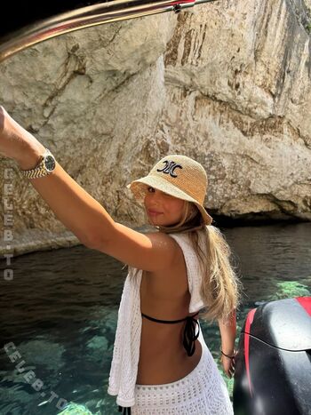 Full leaked Arlindaxa private onlyfans photo