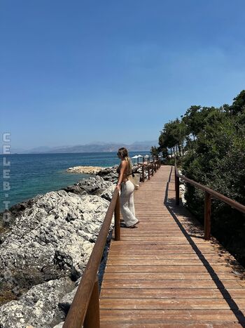 Full leaked Arlindaxa private onlyfans photo
