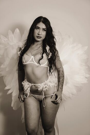 Full leaked Ashley beaomunt page private onlyfans photo