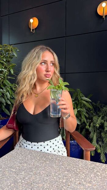 Full leaked Ava kolker  page private onlyfans photo