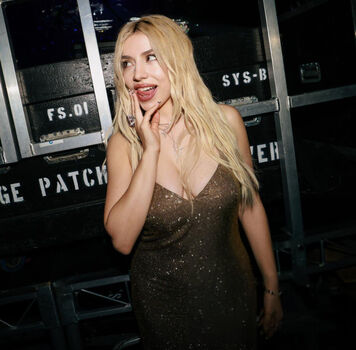 Ava Max