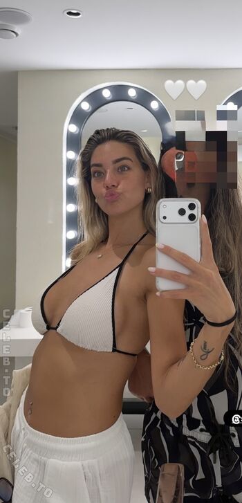Full leaked Aycan yanac private onlyfans photo