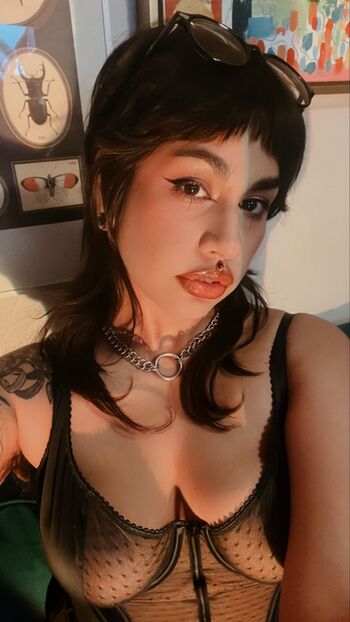 Full leaked Badnosebleed private onlyfans photo