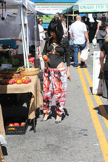 Bai Ling