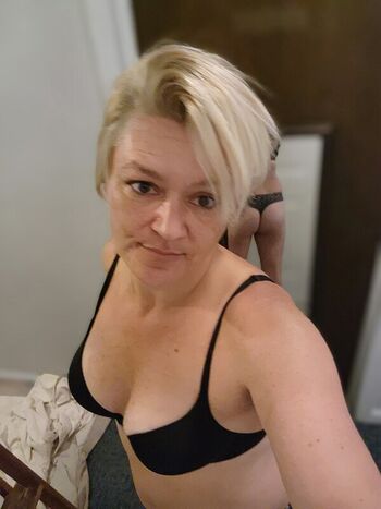 Full leaked Basedmama page private onlyfans photo