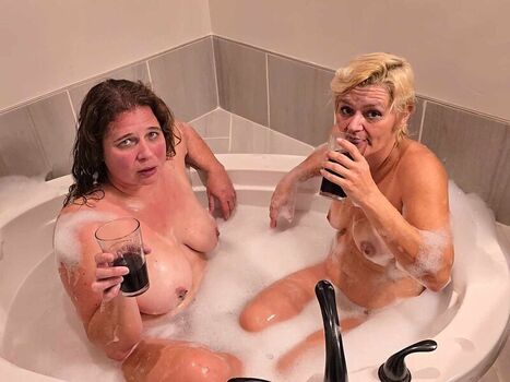 Full leaked Basedmama page private onlyfans photo